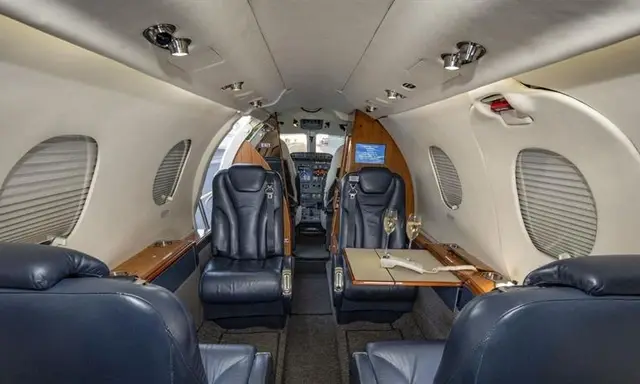 Beechcraft Premier 1 N720MH operated by Elevage Flight Travel, LLC photo 3