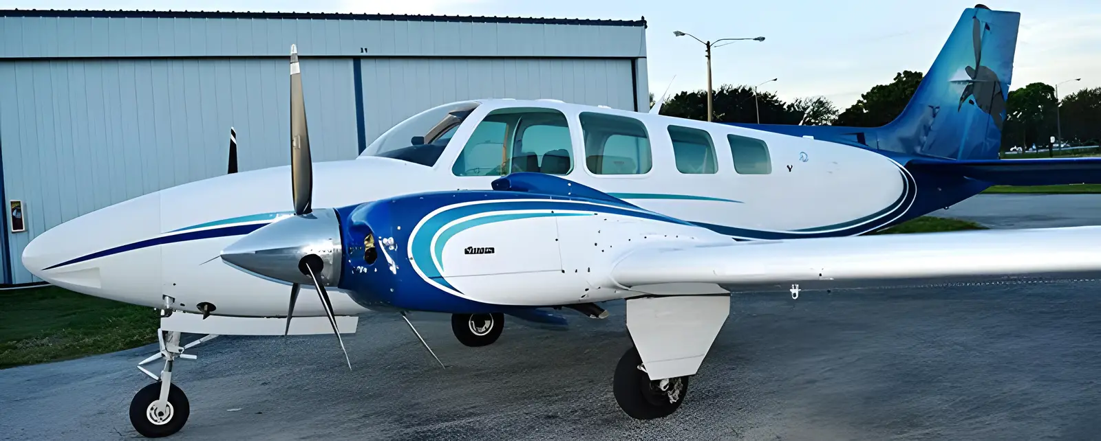 Beechcraft 58 Baron N7220J operated by Plane Travel, Inc. photo 2