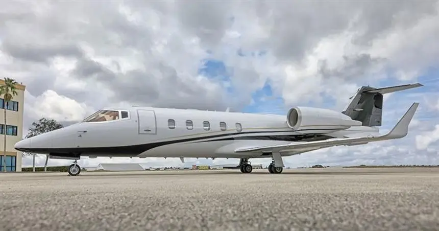 Bombardier Learjet 60 N722BD operated by Aurora Aviation, exterior