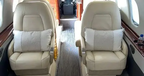 Bombardier Learjet 60 N722BD operated by Aurora Aviation photo 5