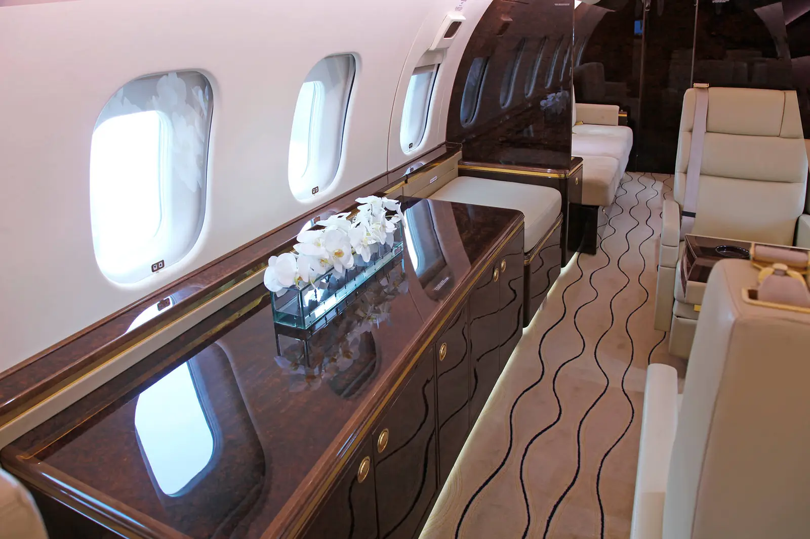 Bombardier Global 5000 N724MF operated by Fair Wind Air Charter photo 6