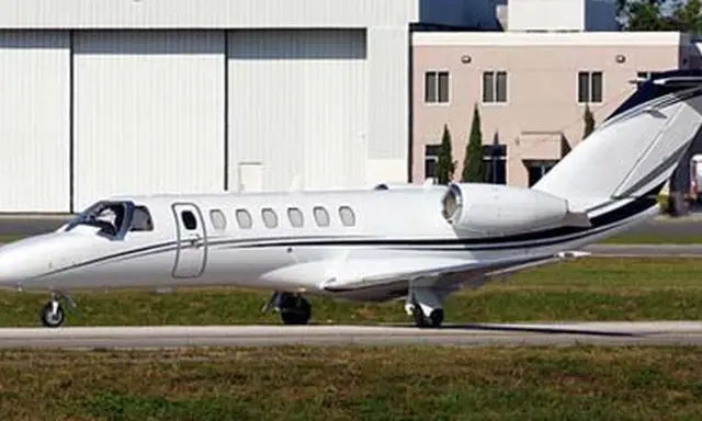 Cessna Citation CJ3 N725HS operated by Northern Jet Management, Inc. photo 4