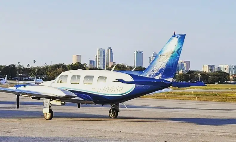 Piper PA-31-325 Navajo C/R N748NP operated by Plane Travel, Inc. photo 3