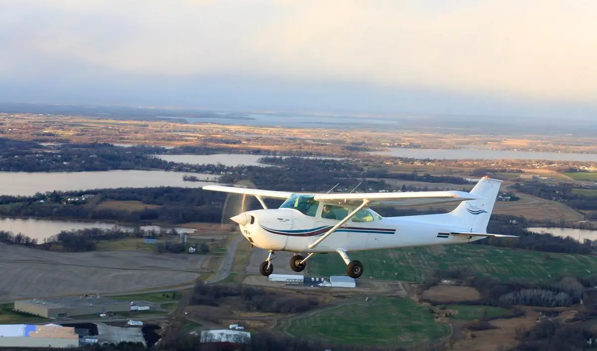 Piper PA-31-350 Chieftain N74972 operated by Alexandria Aviation, Inc photo 2