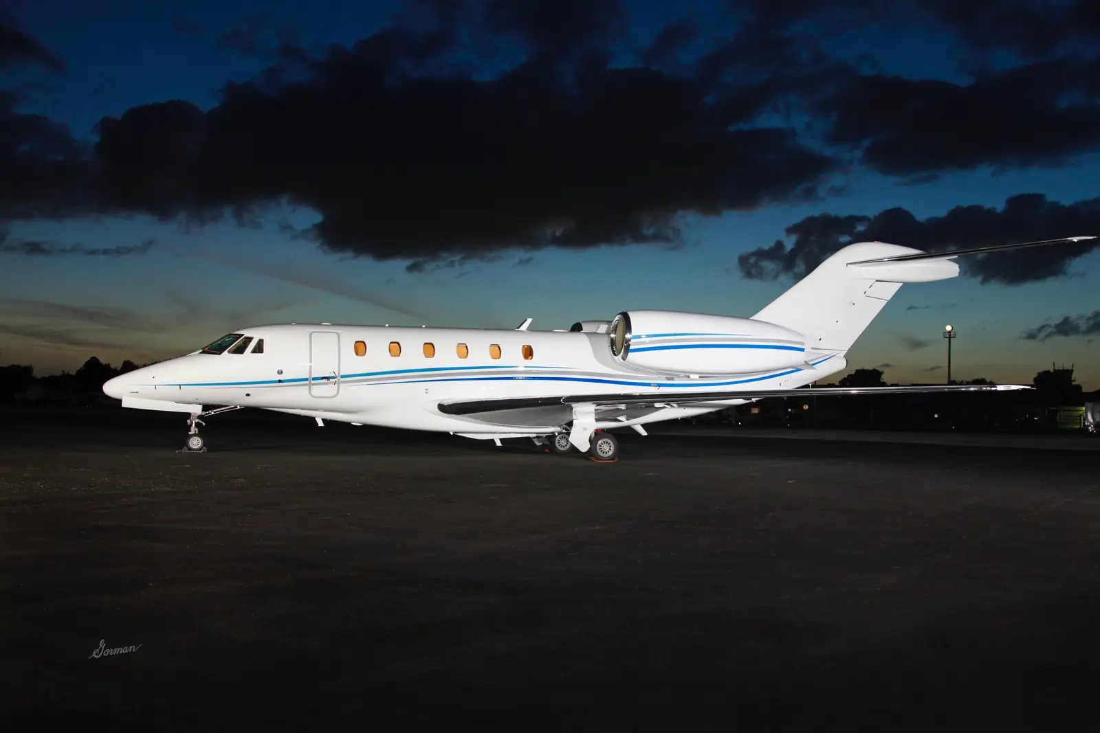Cessna Citation X N75HS operated by Century Aviation, Inc. photo 4