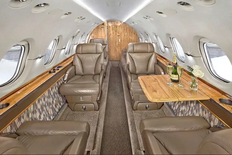 Beechcraft Hawker 850XP N762DD operated by SC Aviation Inc., KJVL, exterior