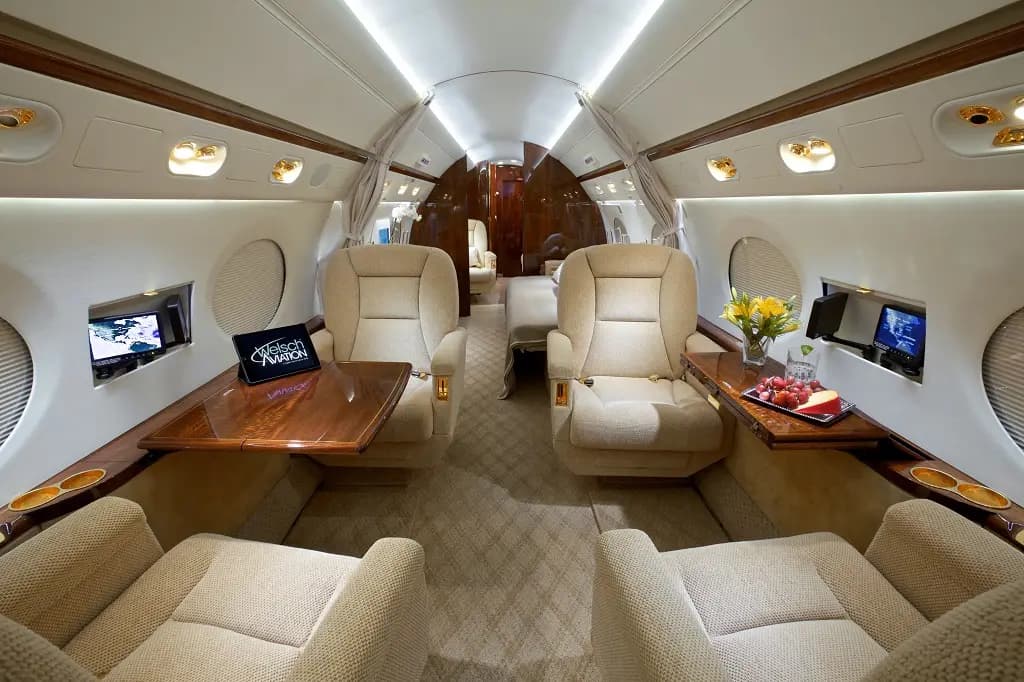 Gulfstream G550 N768JJ operated by Journey Aviation, LLC photo 2