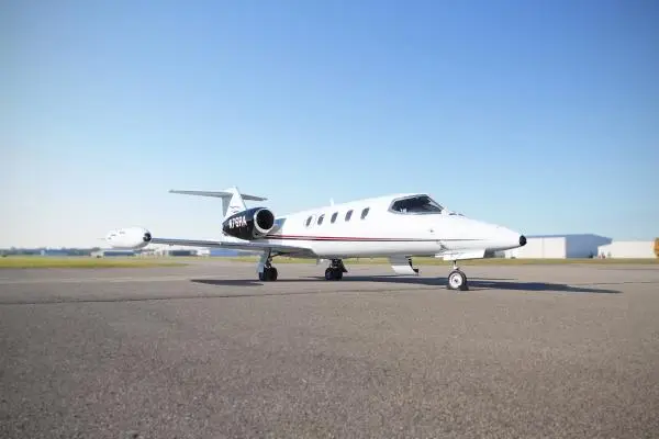 Bombardier Learjet 35A N76RA operated by Royal Air Freight, Inc, KPTK, exterior