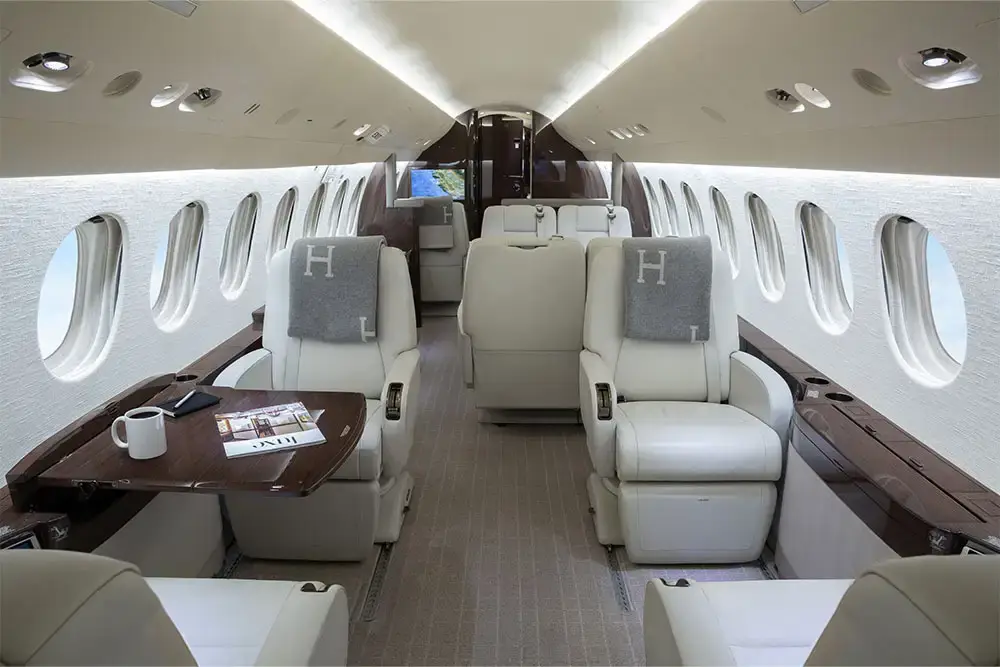 Dassault Falcon 7X N7707X operated by Solairus Aviation photo 2