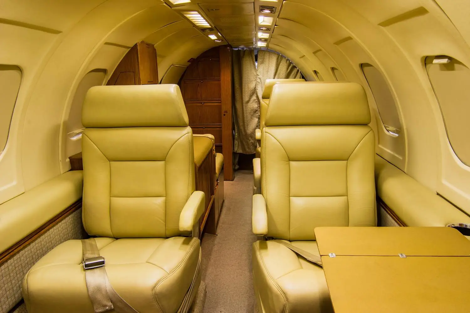 Bombardier Learjet 35A N770JP operated by Bankair, Inc., KCAE photo 2