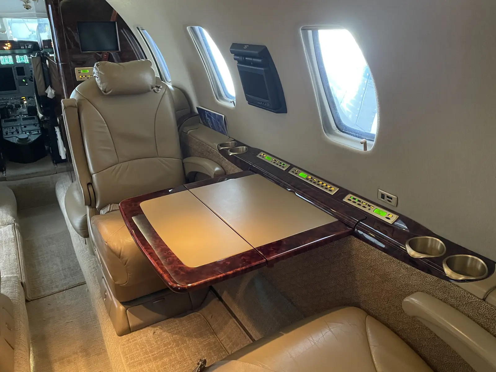 Cessna Citation Excel N771DE operated by Koury Aviation, Inc. photo 2