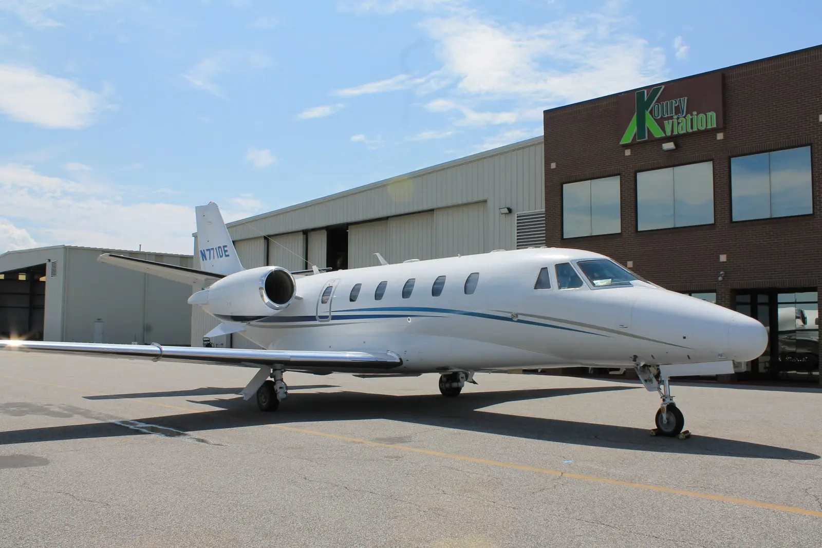 Cessna Citation Excel N771DE operated by Koury Aviation, Inc. photo 4