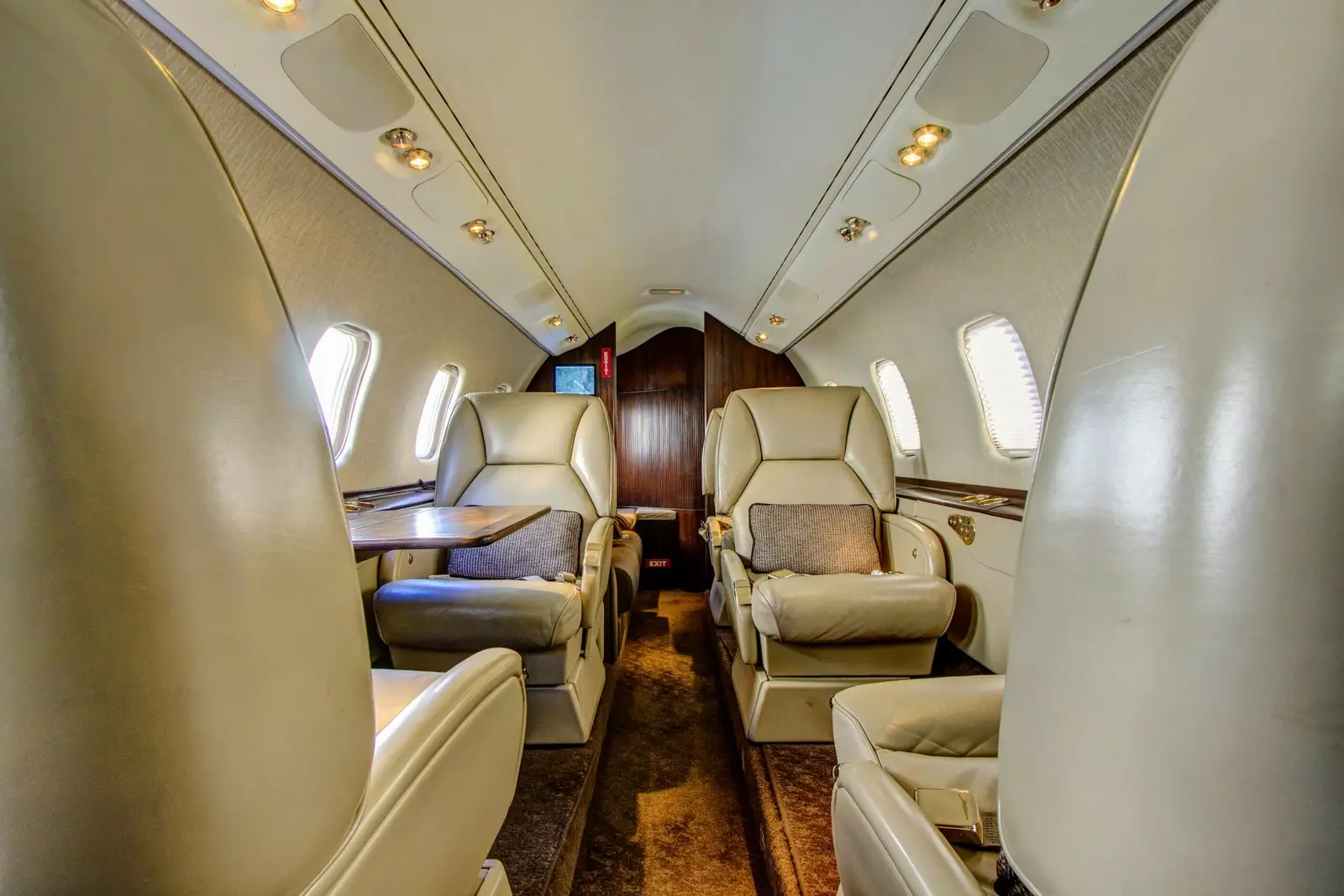 Bombardier Learjet 60 N773SW operated by Fargo Jet Center photo 2