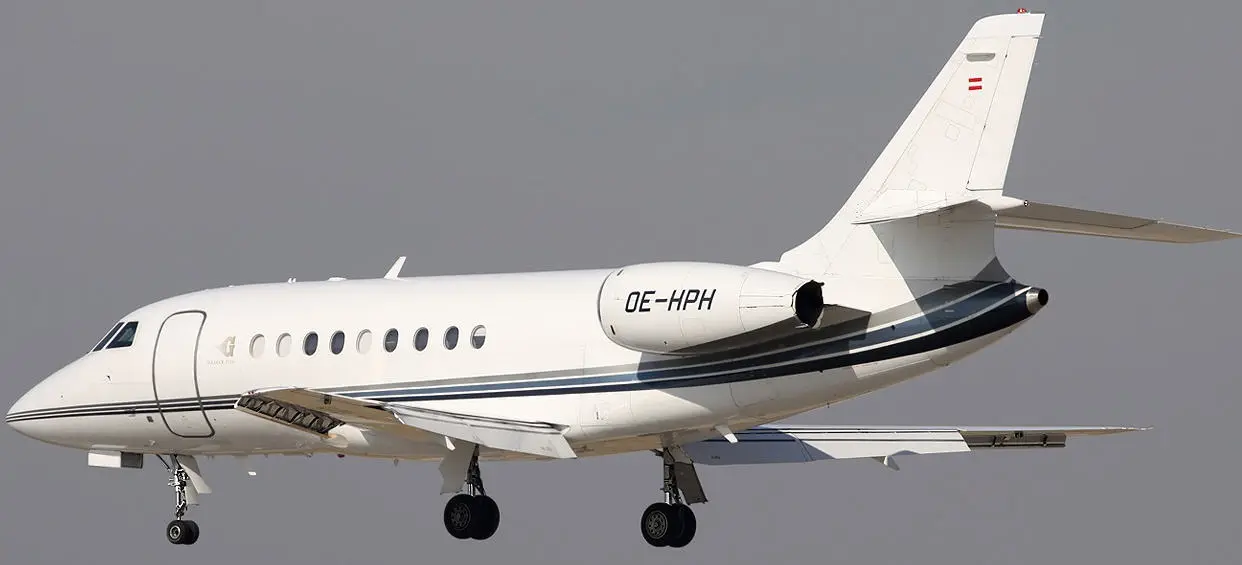 Dassault Falcon 2000 N774GT operated by Goldeck-Flug Gesellschaft m.b.H photo 2