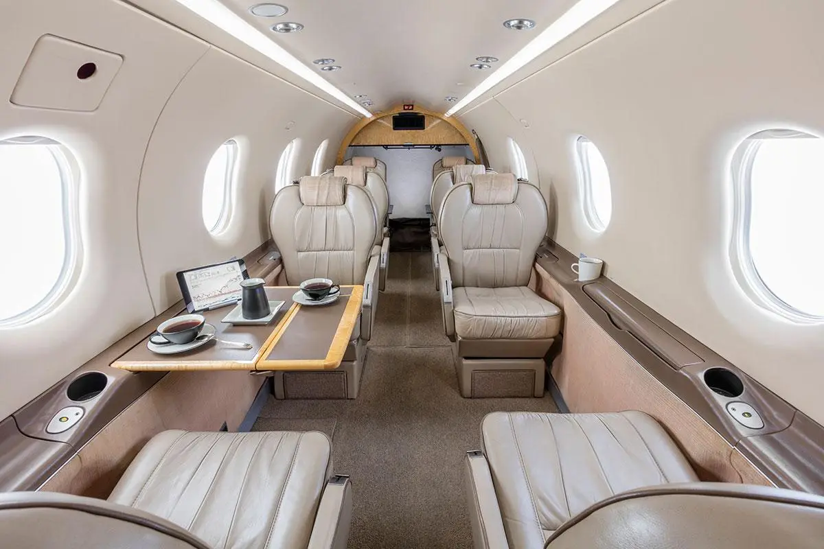 Pilatus PC-12/45 N777JZ operated by Melman Aviation photo 3