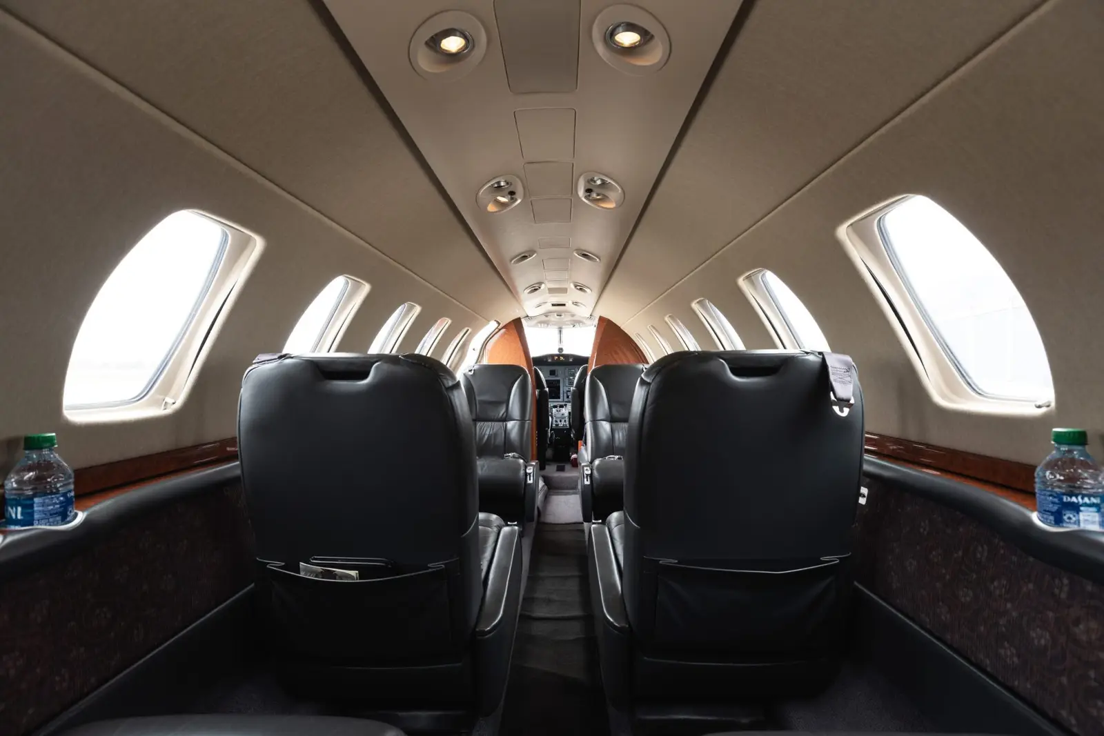 Cessna Citation CJ3 N777NJ operated by Jet Linx Aviation, LLC, KLOT photo 4