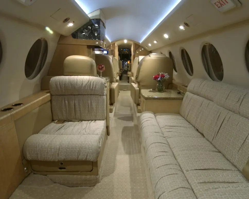 Dassault Falcon 50 N777ZL operated by Club Jet Charter, LLC photo 2