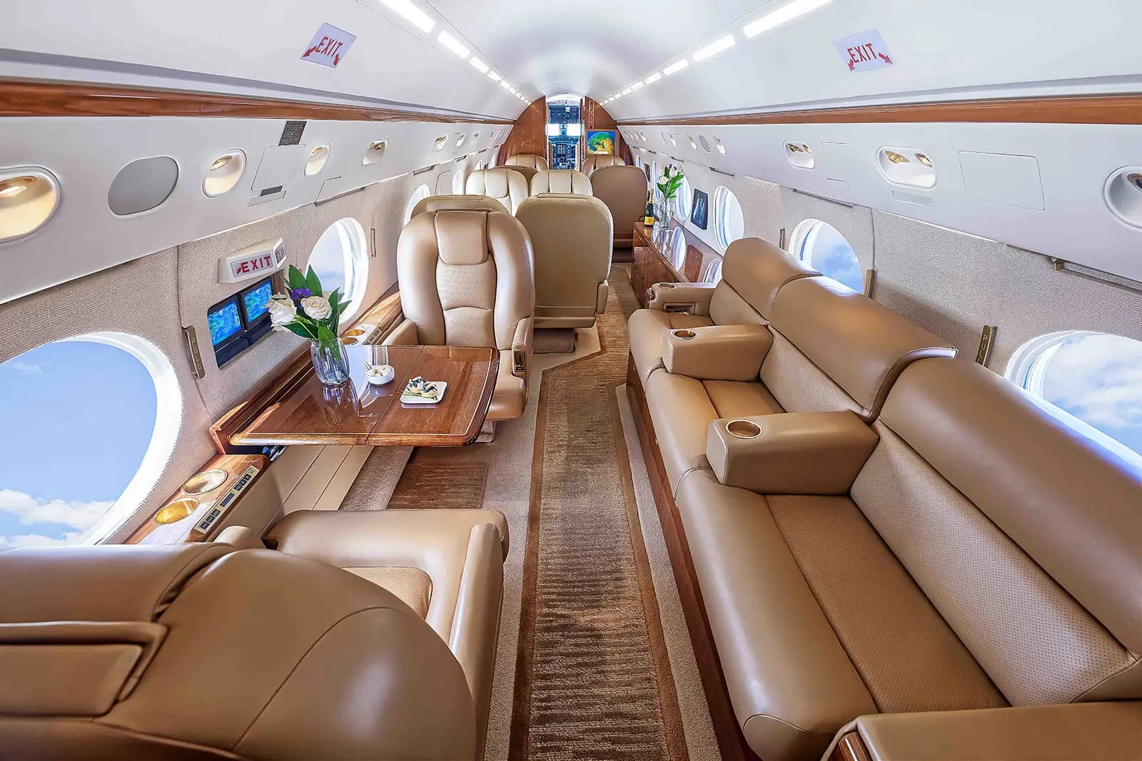 Gulfstream IV-SP N77FK operated by Fly Alliance photo 3
