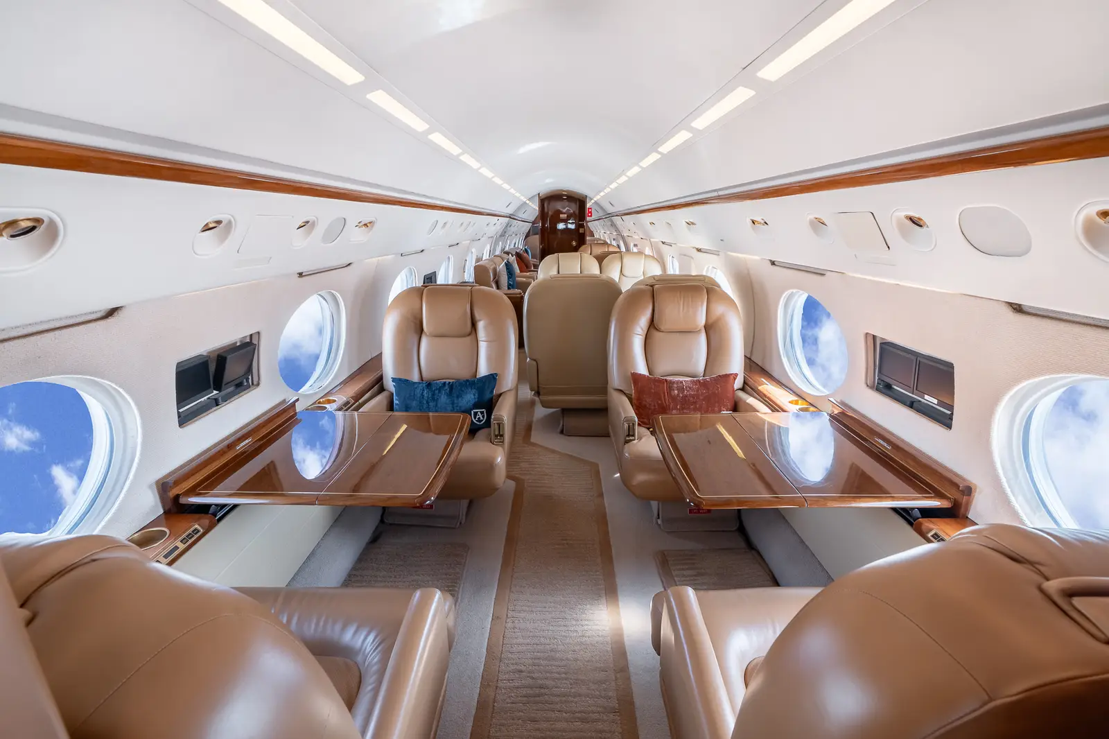 Gulfstream IV-SP N77FK operated by Fly Alliance photo 6