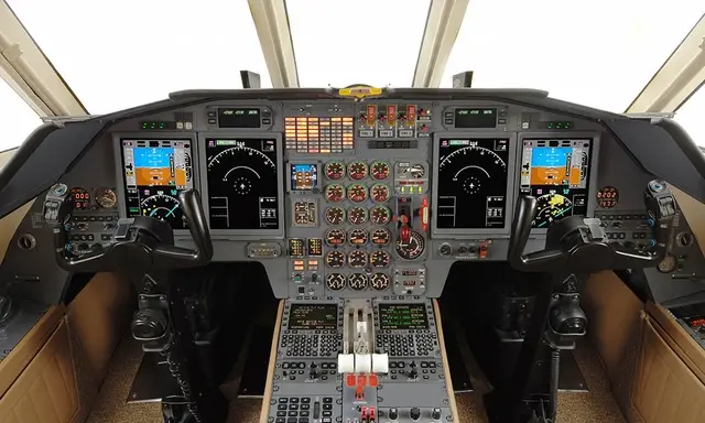 Dassault Falcon 900B N780SP operated by Solairus Aviation photo 6