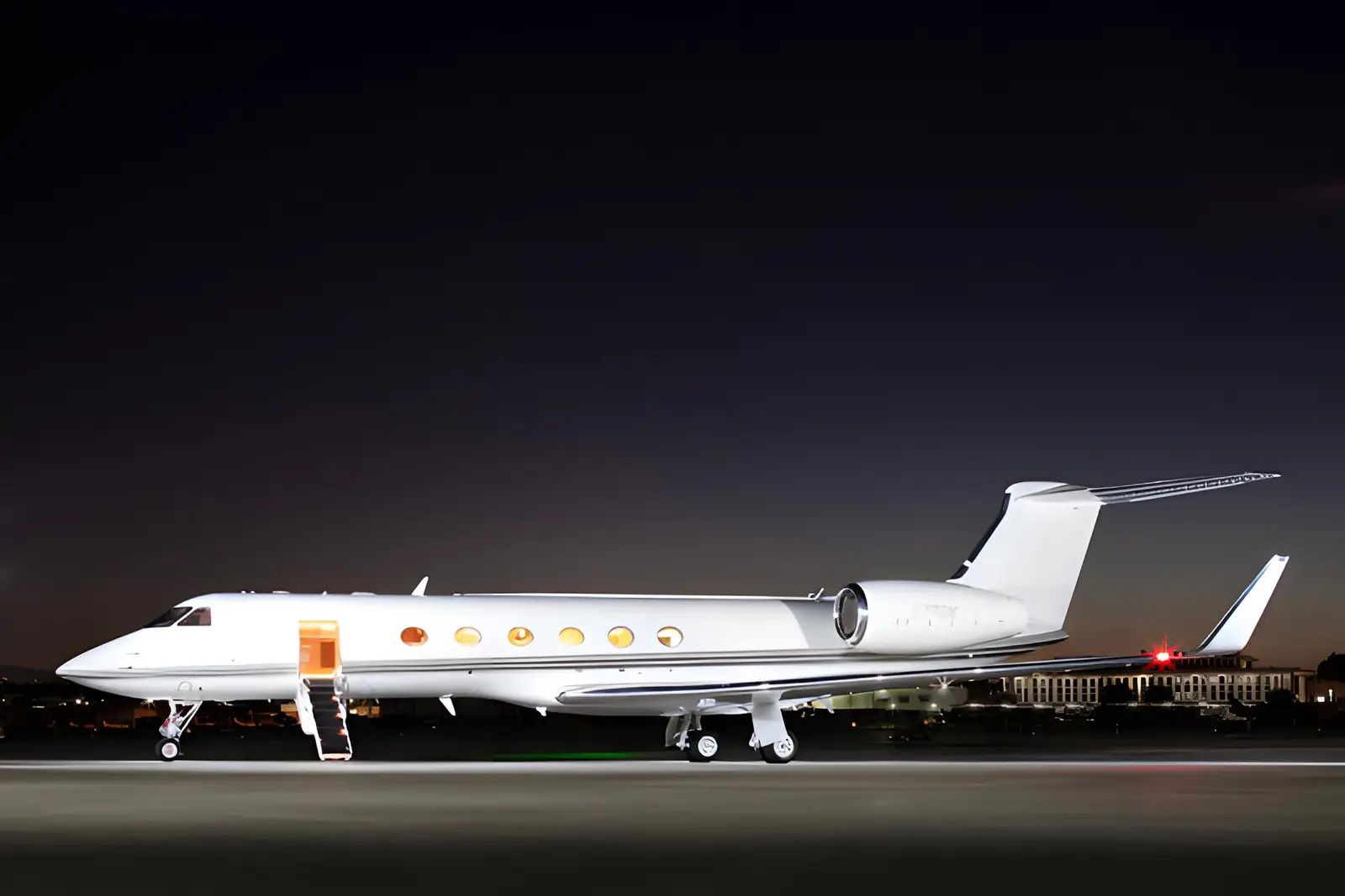 Gulfstream V N780W operated by Fly Alliance, exterior