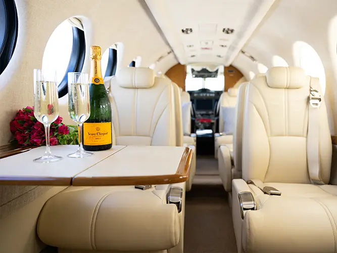 Beechcraft King Air 360 N786SC operated by Accent Airways LLC photo 2