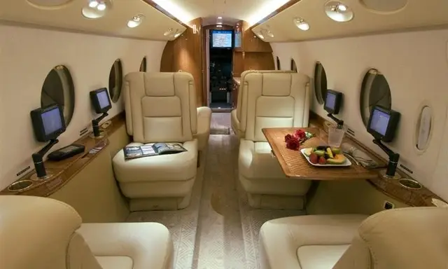 Gulfstream G150 N787BN operated by Clay Lacy Aviation, Inc. photo 4