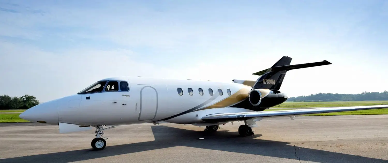 Beechcraft Hawker 800XP N789HA operated by AEM Aviation, exterior