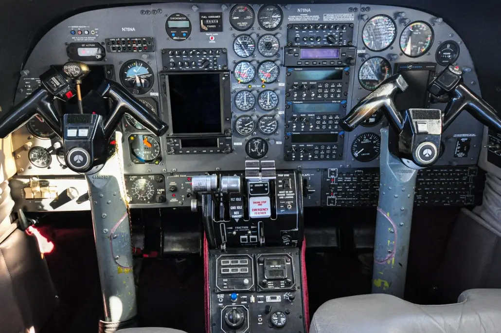 Aero Commander 690 N78NA operated by Spur Aviation Services, LC photo 6