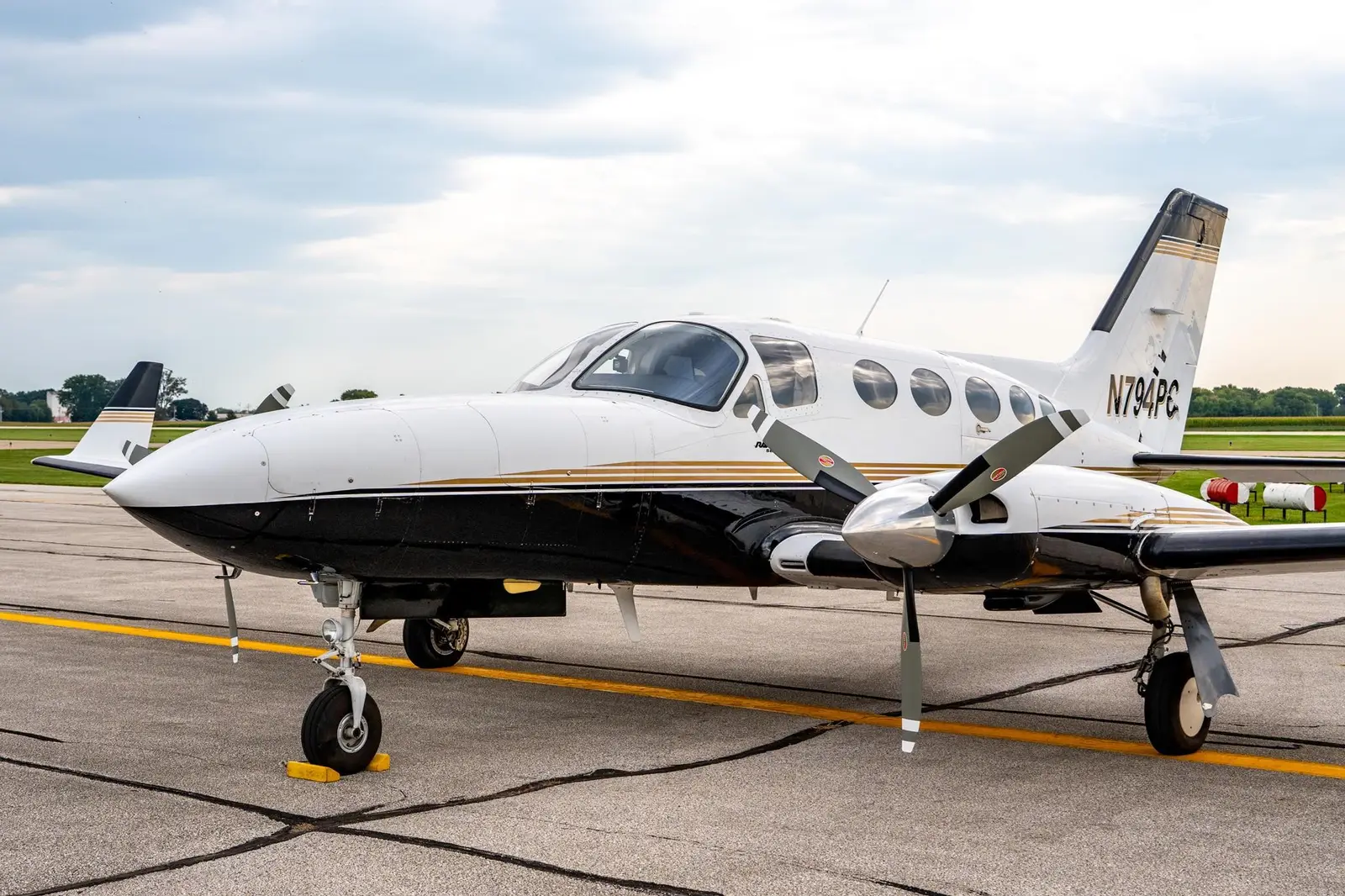 Cessna 414A N794PC operated by Jet Air Inc., exterior