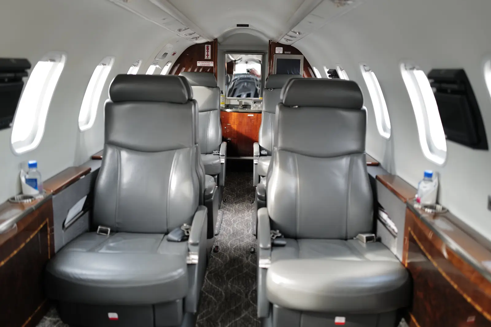 Bombardier Learjet 45XR N796JH operated by Cirrus Aviation Services photo 4
