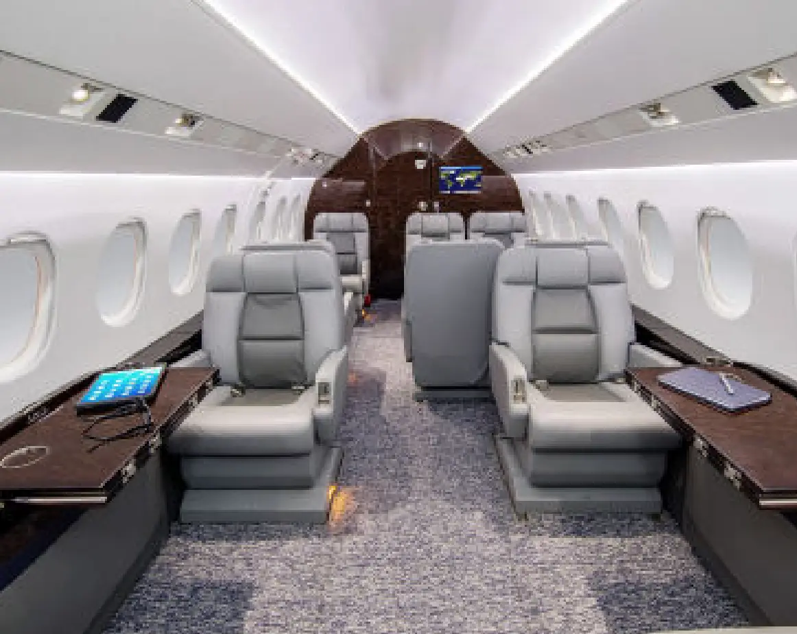 Dassault Falcon 2000EX EASy N799RB operated by Jet Aviation photo 2