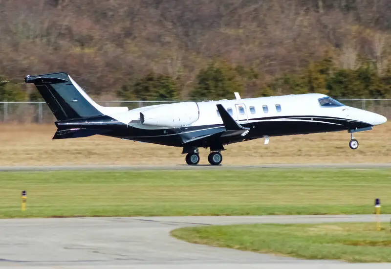 Bombardier Learjet 45 N799WW operated by Sky Quest, LLC photo 3