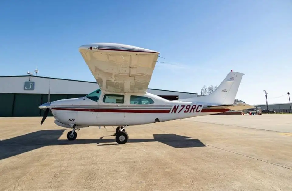Cessna 210 N79RC operated by Acadian West Air Charters, Inc. photo 5