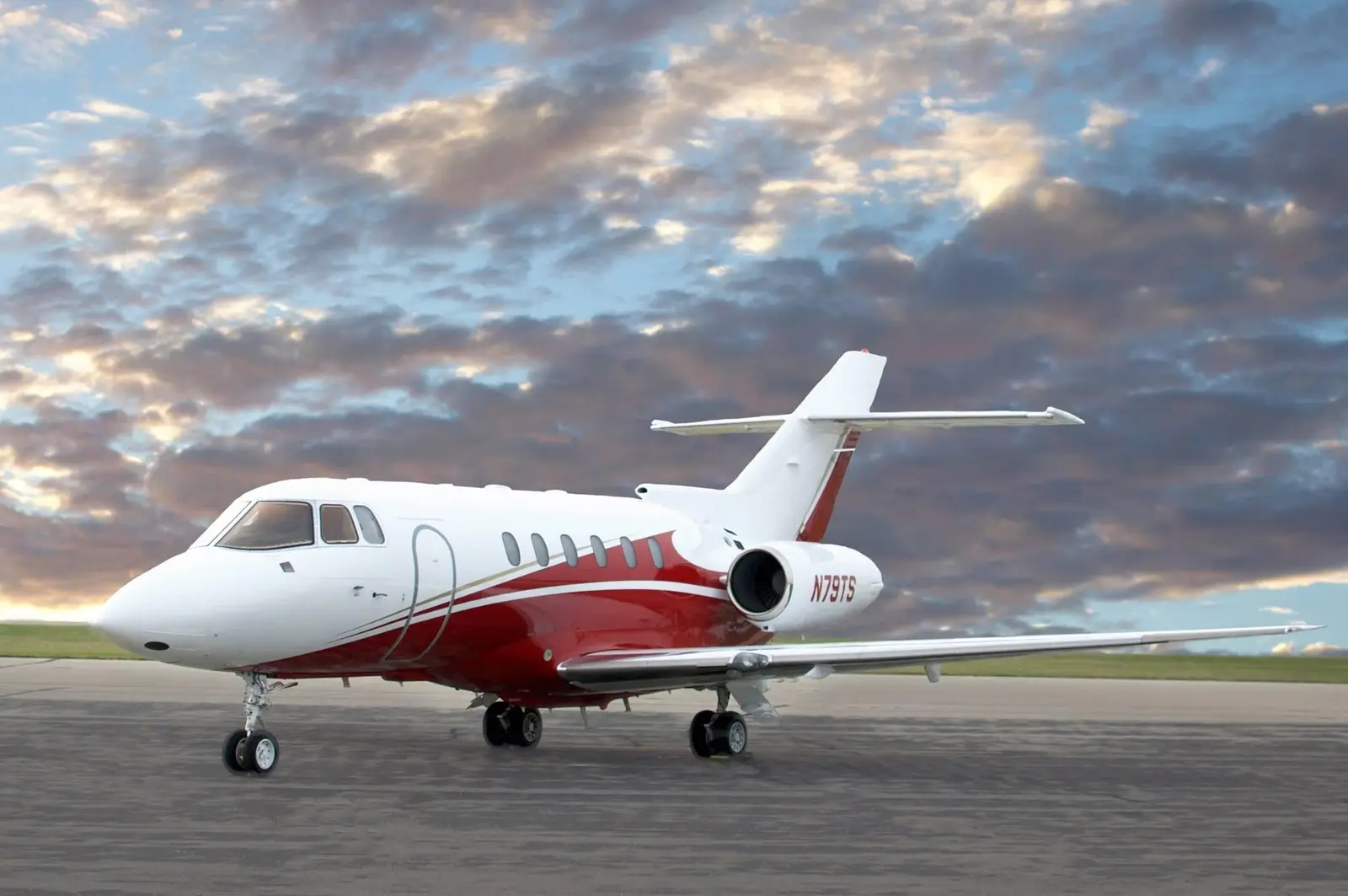 Beechcraft Hawker 800XP N79TS operated by SC Aviation Inc., KJVL, exterior