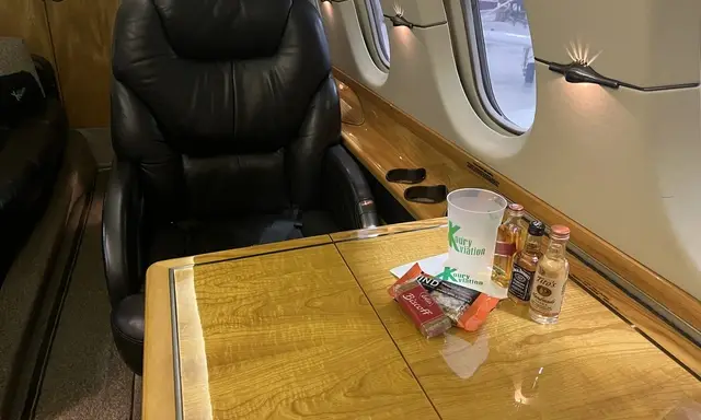 Beechcraft Hawker 800XP N800EM operated by Koury Aviation, Inc. photo 2