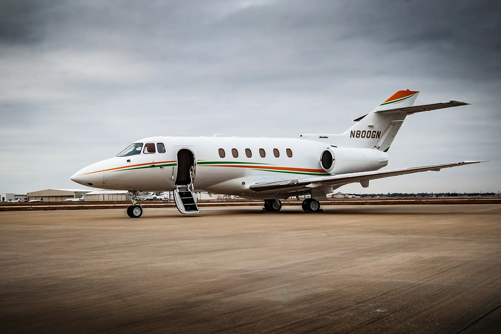 Beechcraft Hawker 800XP N800GN operated by Wing Aviation Charter Services, LLC photo 6