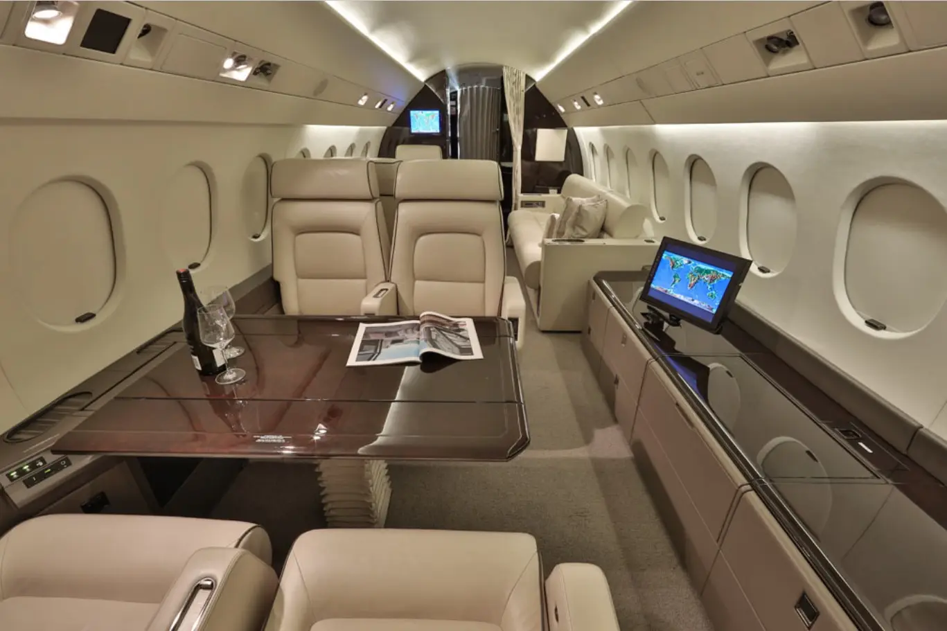 Dassault Falcon 900B N800KM operated by Mac Air Group photo 2