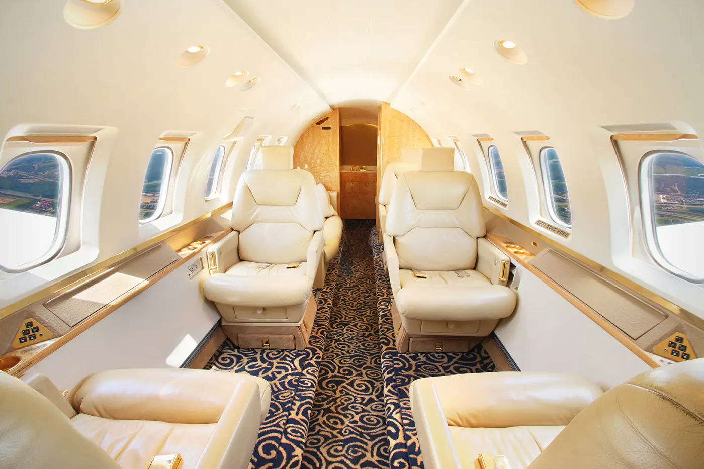 Beechcraft Hawker 800XP N800TL operated by M&N Aviation photo 2