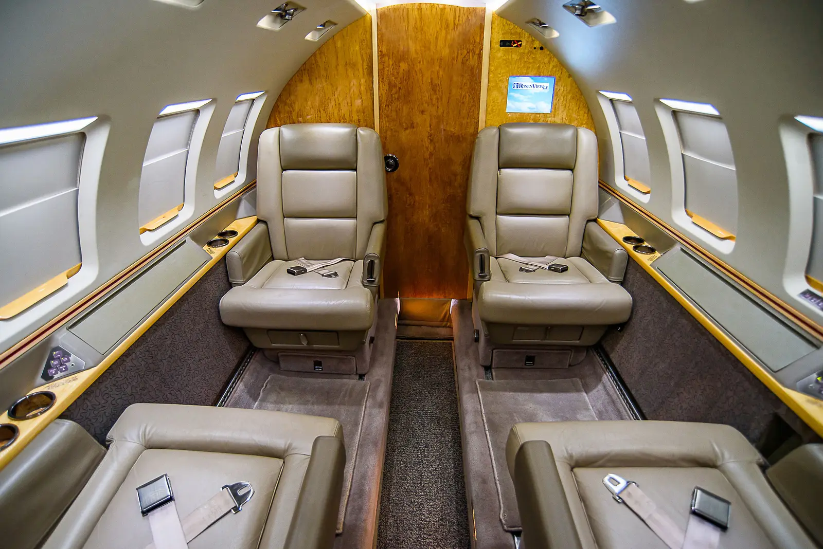 Beechcraft Hawker 1000 N800WD operated by Freedom Jets Charter photo 3