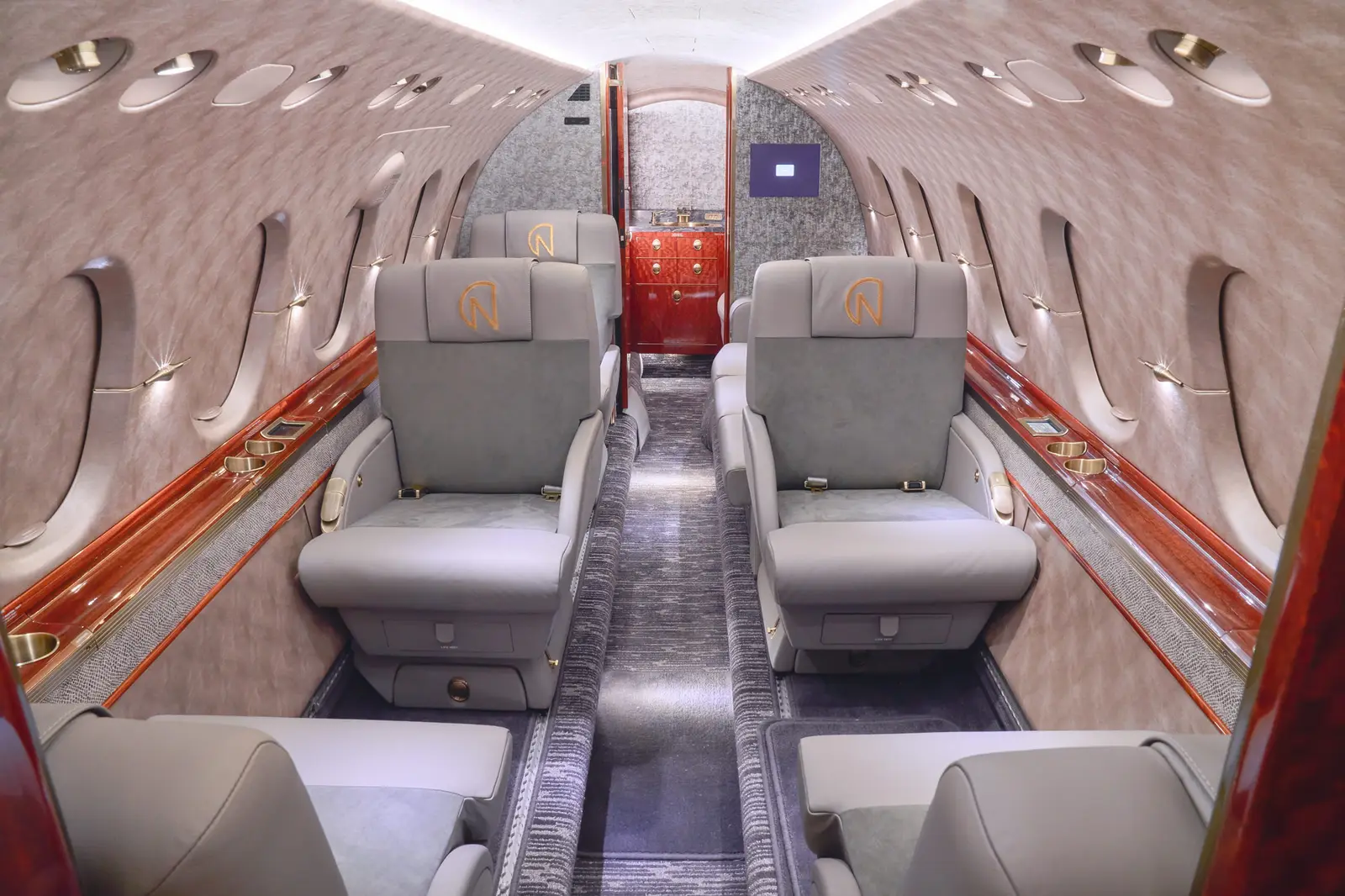 Beechcraft Hawker 900XP N801FB operated by Jet Linx Aviation, LLC photo 2
