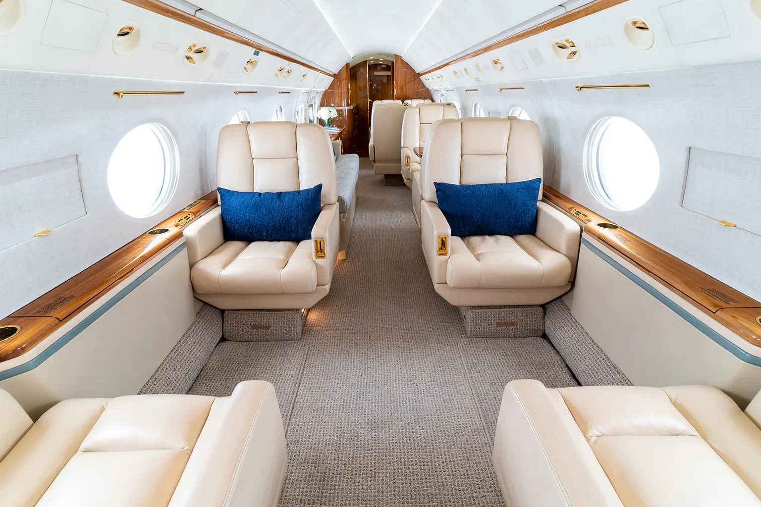 Gulfstream V N801HH operated by Jet Edge International photo 5