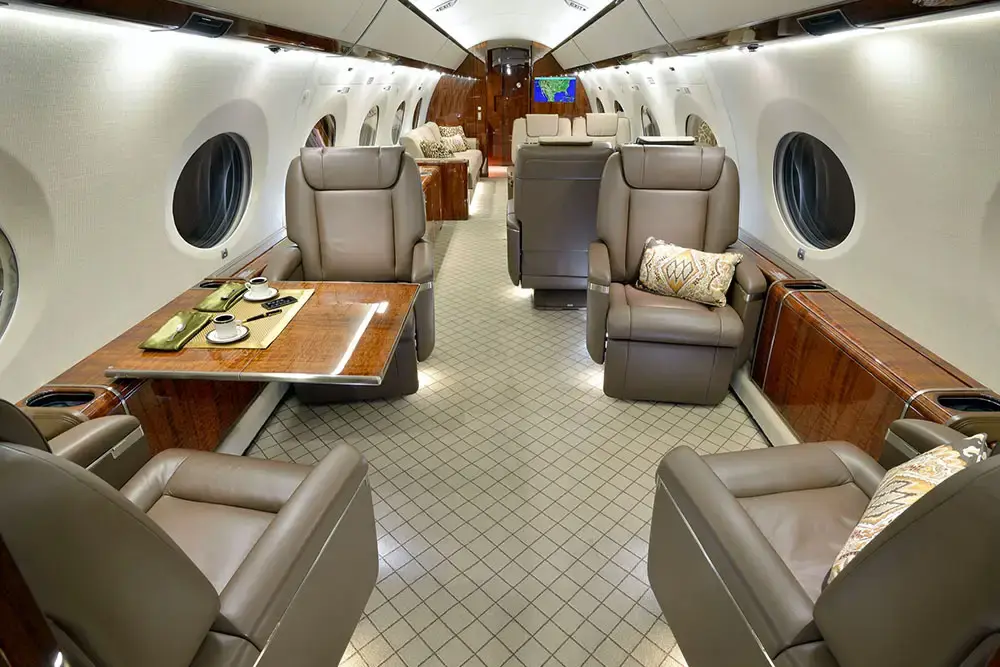 Gulfstream G650ER N801KF operated by Solairus Aviation photo 2