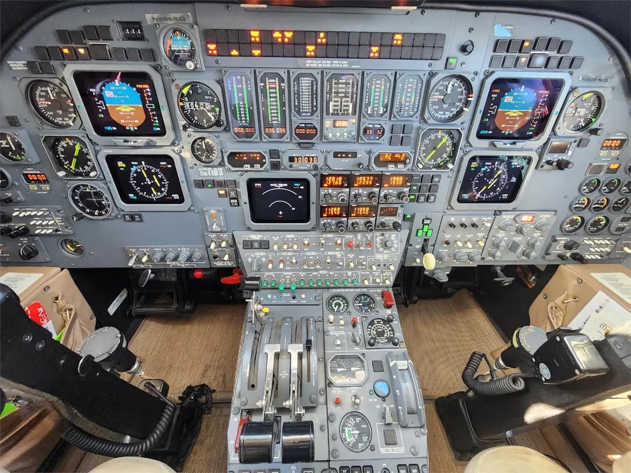 Cessna Citation VII N806SQ operated by Century Aviation, Inc. photo 6