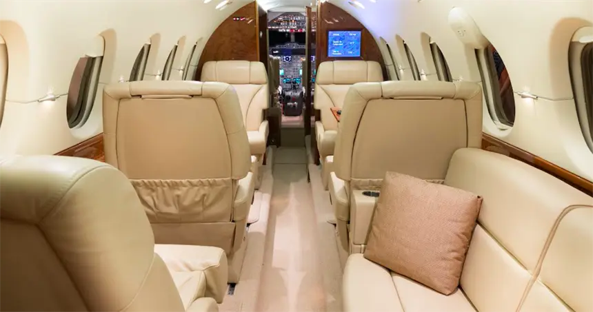 Beechcraft Hawker 800XP N80PK operated by Premier Private Jets photo 3