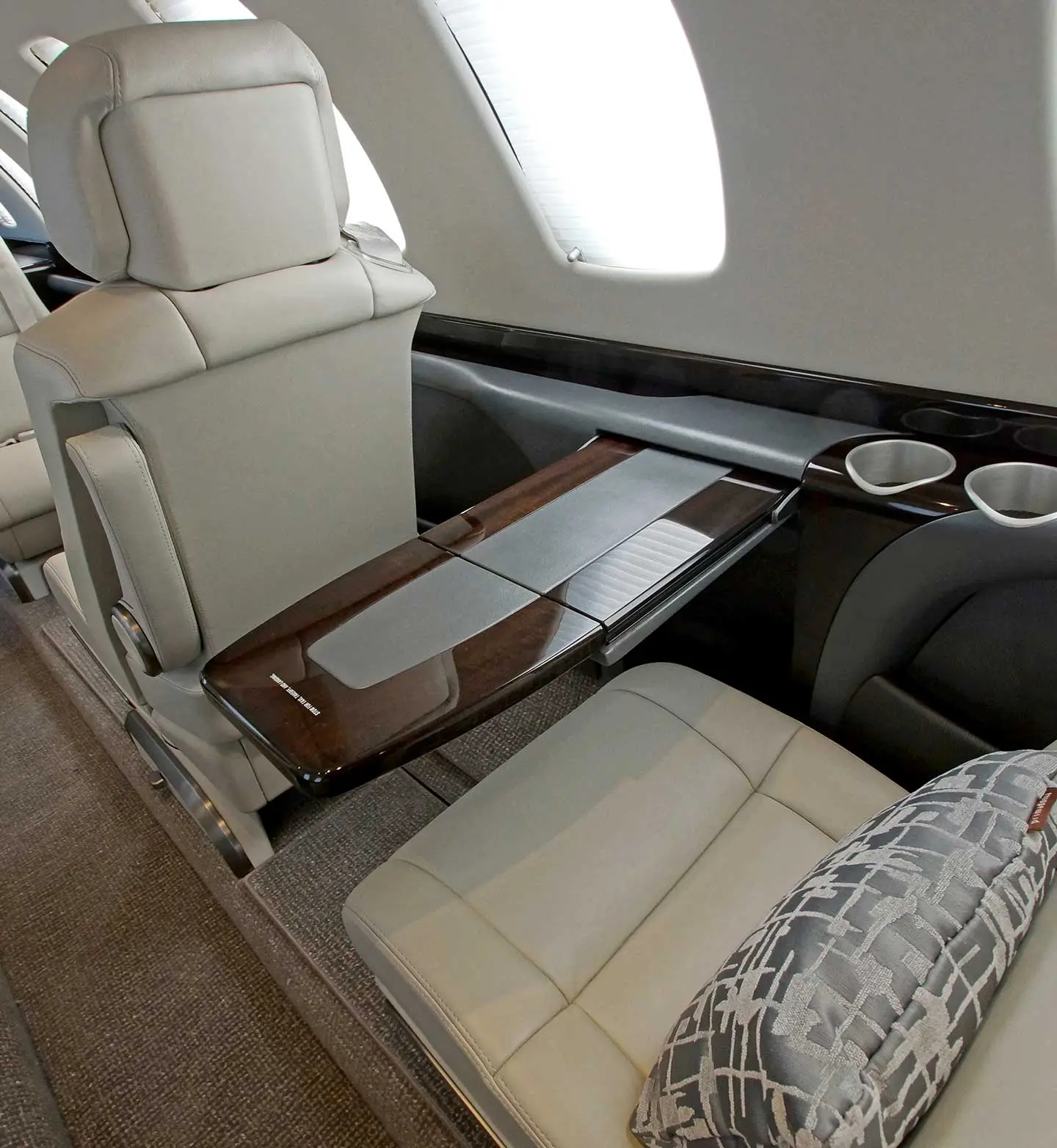 Cessna Citation CJ3+ N80VM operated by Thrive Aviation photo 3