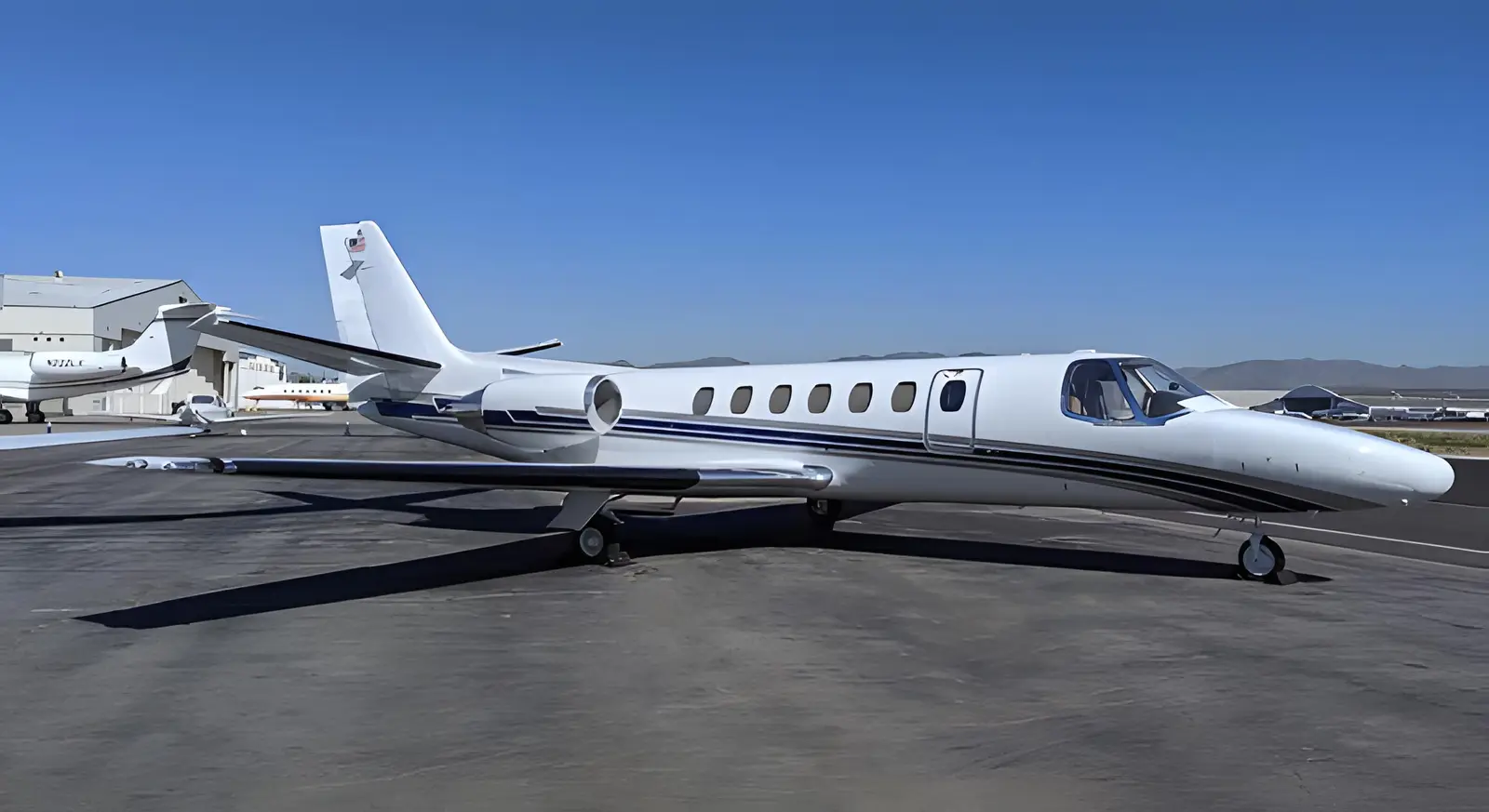 Cessna Citation V N810BE operated by Chrysler Aviation, Inc photo 3