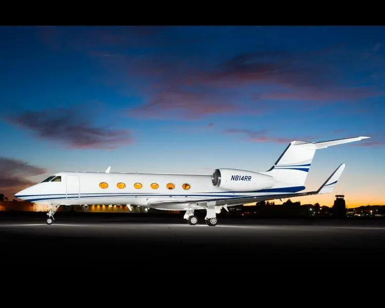 Gulfstream G550 N814PR operated by Solairus Aviation, exterior
