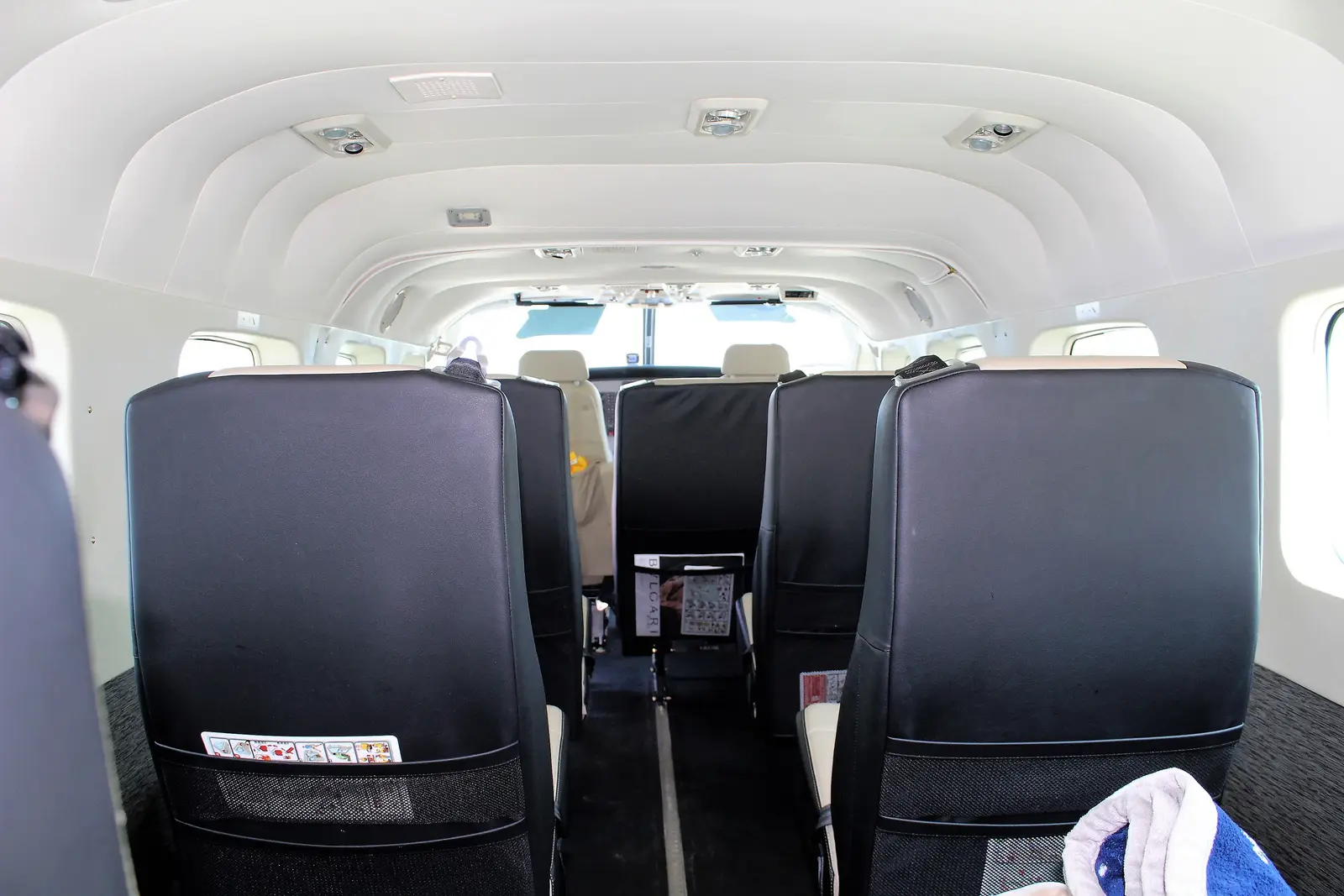 Cessna 208B Grand Caravan N815KD operated by Aztec Airways photo 3