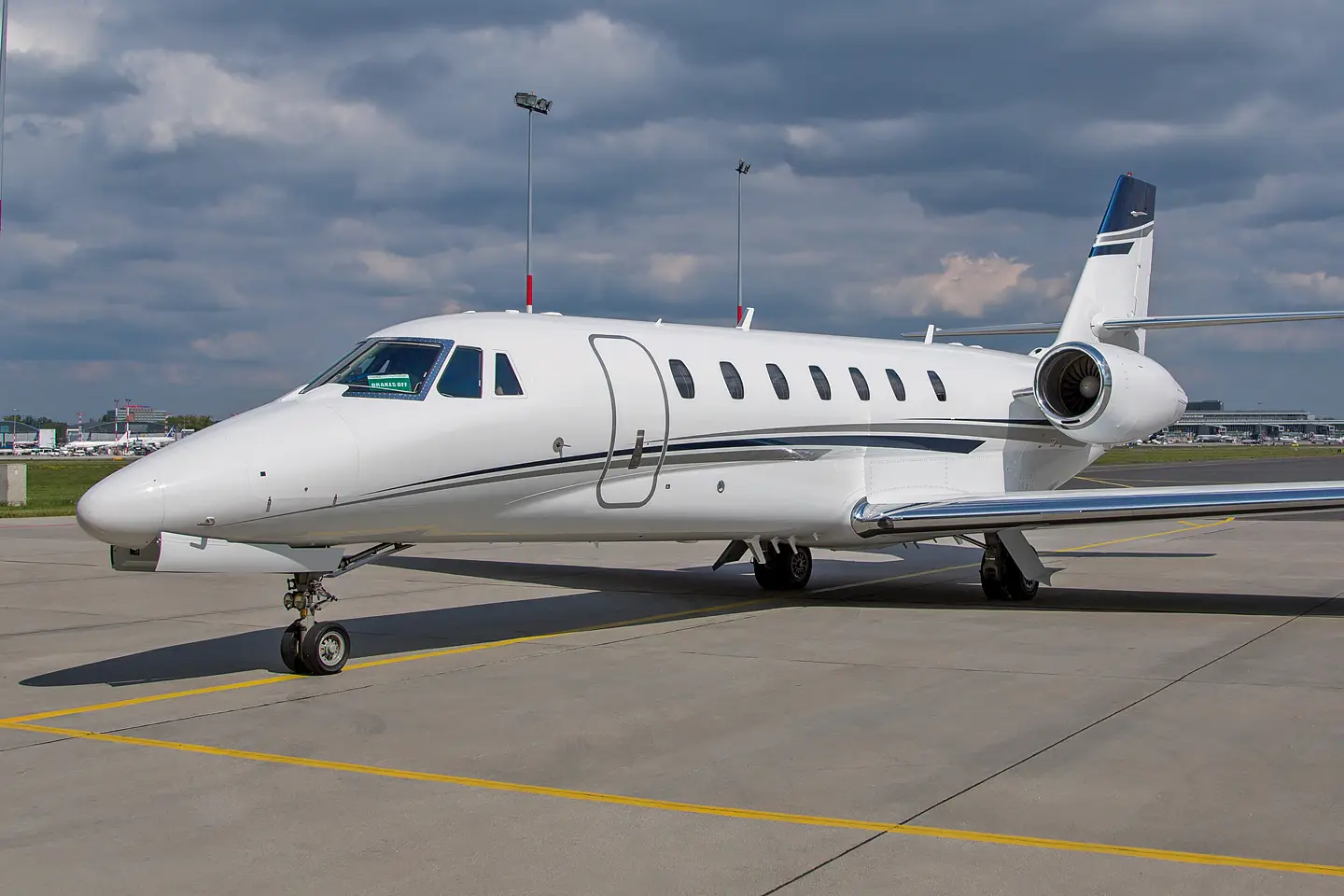 Cessna Citation Sovereign N817TV operated by Mach Point Aviation Elevated, exterior